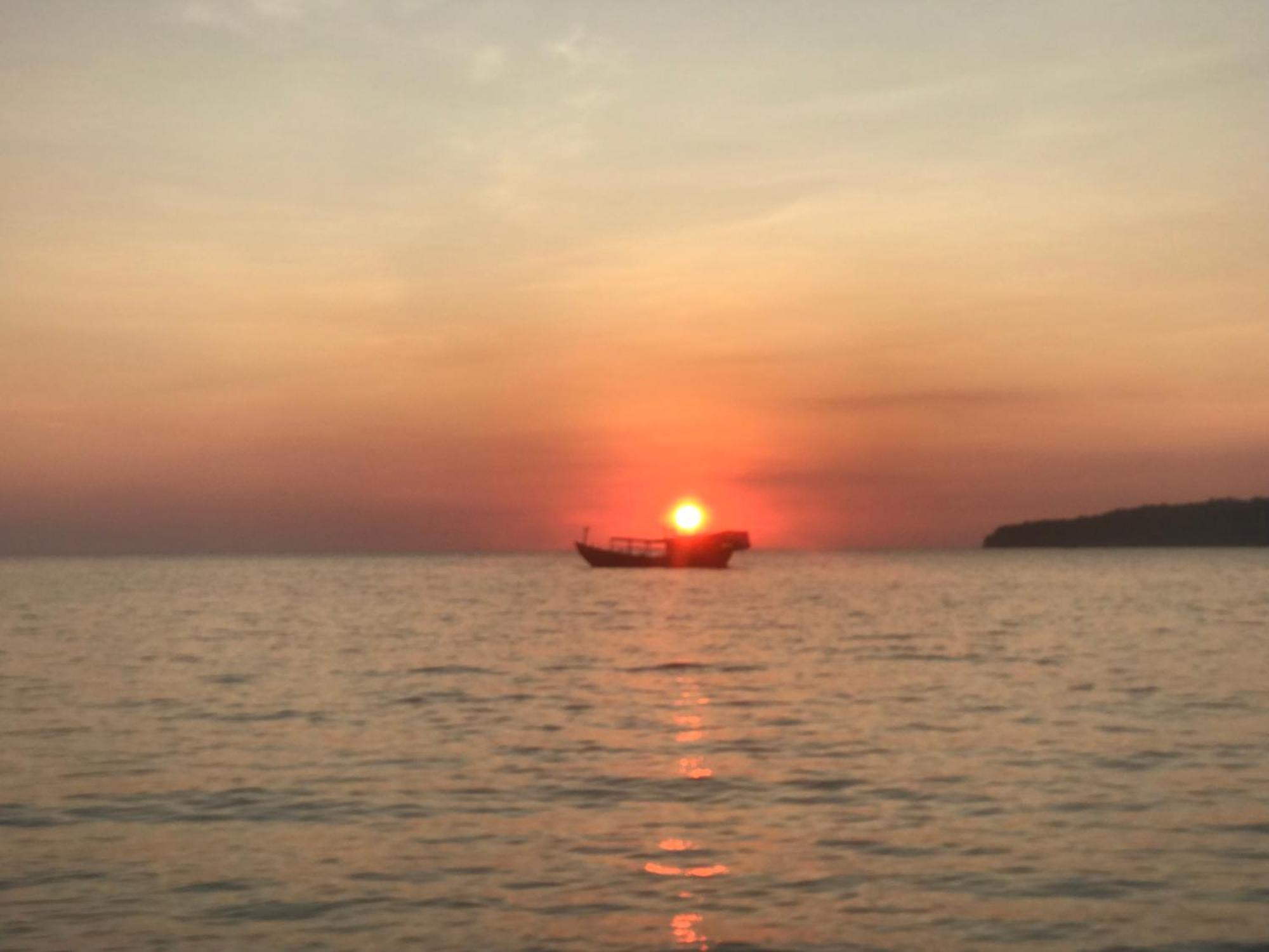 Hostel Naks Shack Koh Ta Kiev Exterior foto