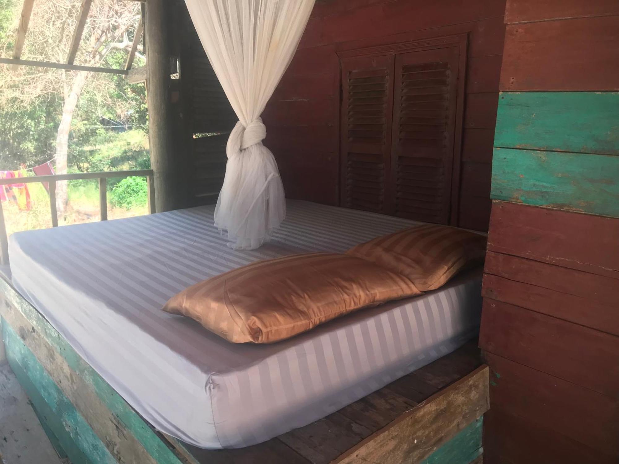 Hostel Naks Shack Koh Ta Kiev Exterior foto